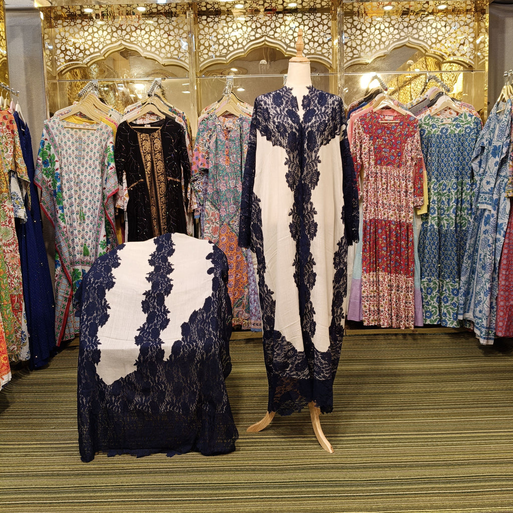 Kashmir Bisht With Sheila 55" Inches