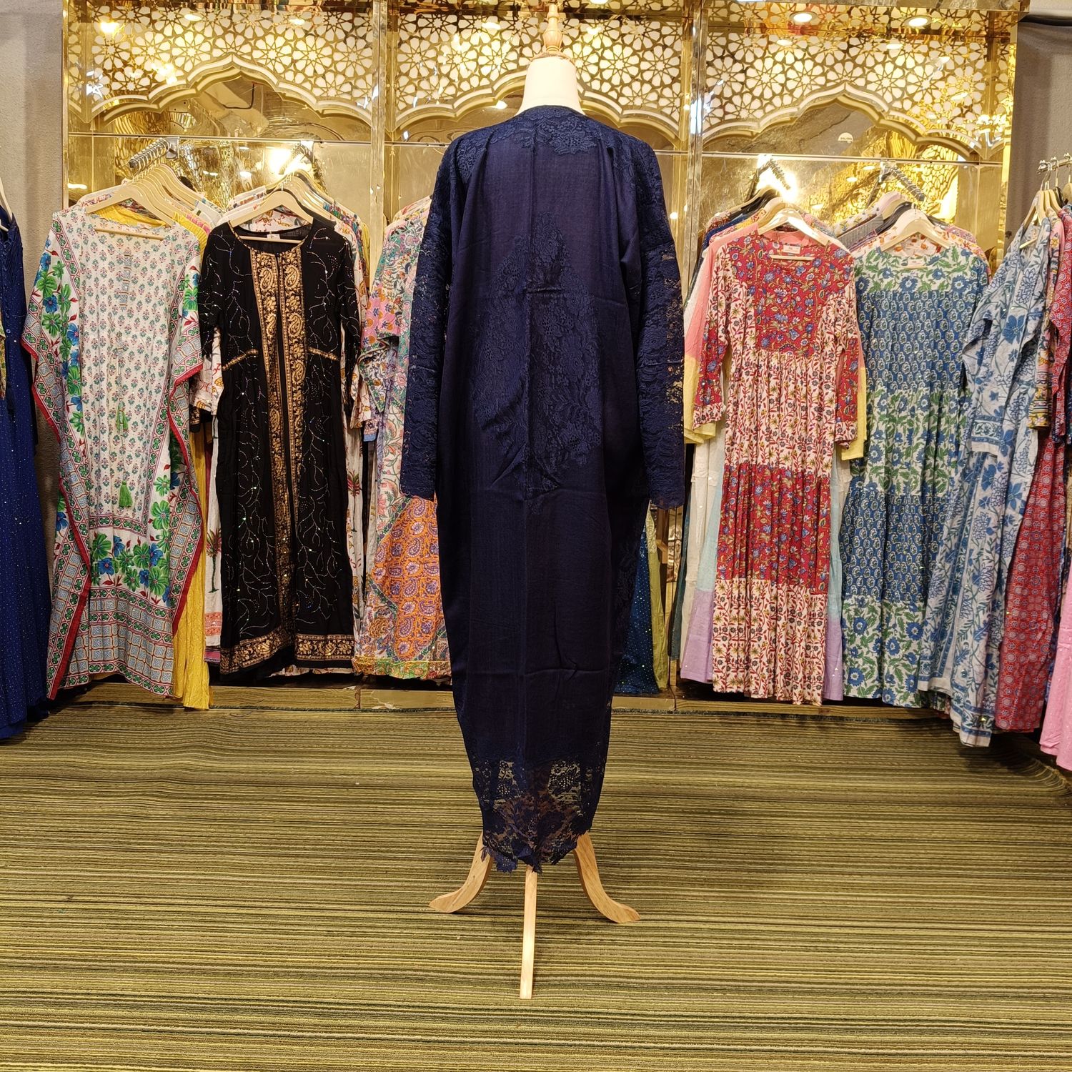 Kashmere Bisht With Sheila 55" Lenght