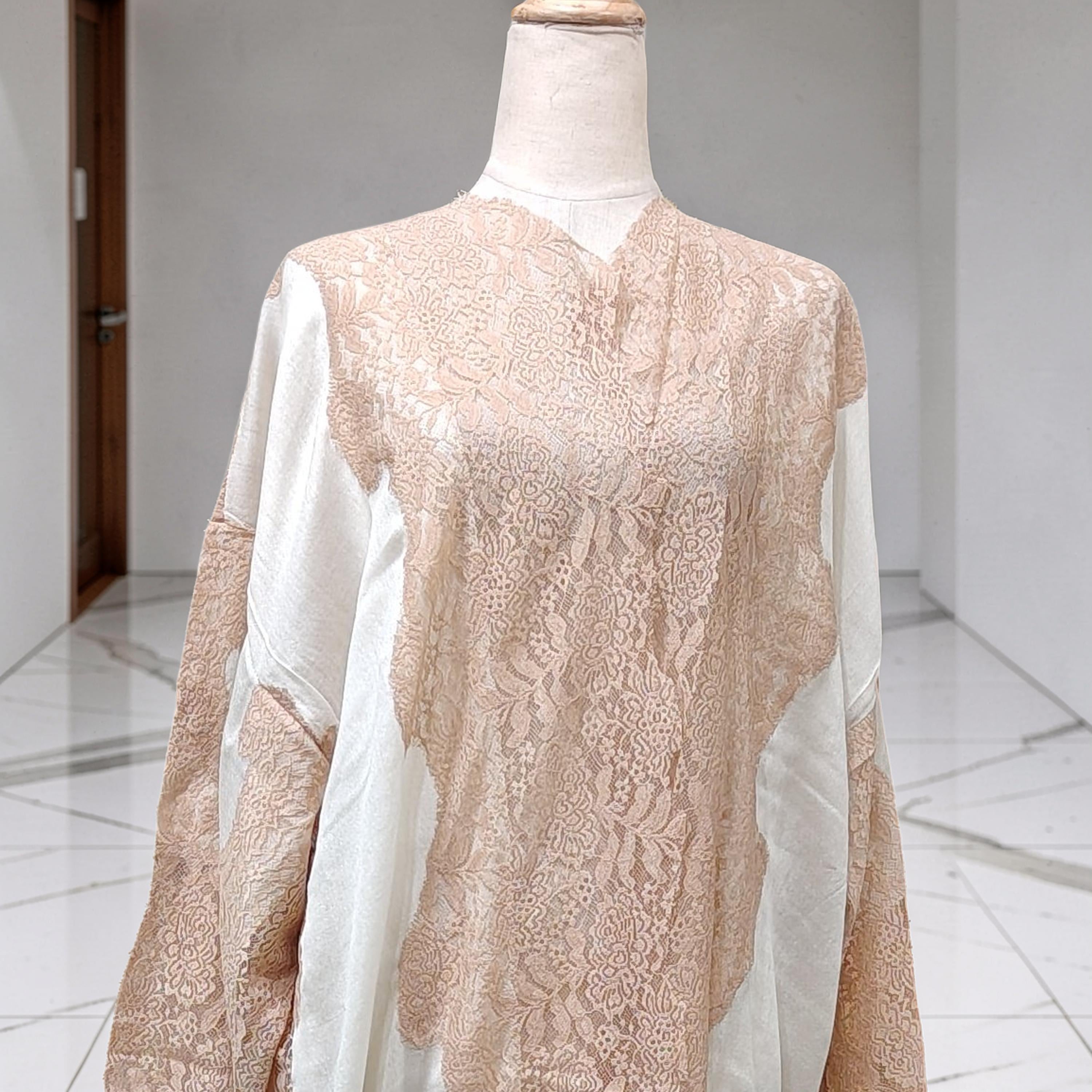 Kashmere Bisht With Sheila 57" Lenght