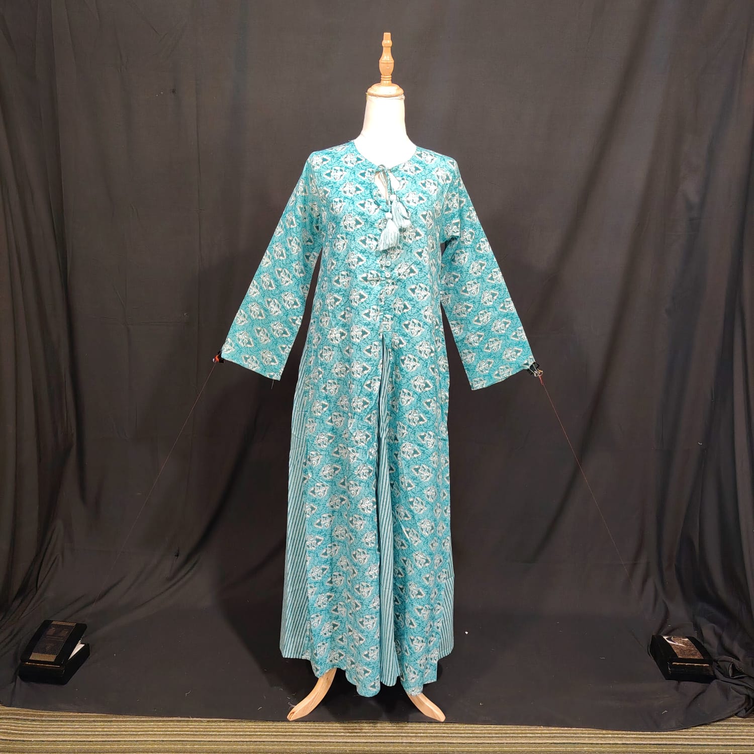 XS-S Nobila Cotton Printed Dress 54" Long Jalabiya