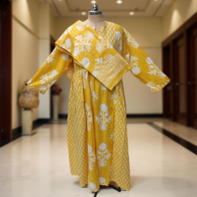XS/S Heba Printed Cotton Dress 54" Long Jalabiya With Sheila