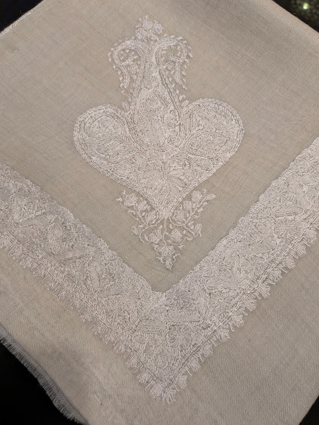 Luxury Kashmir Ghutra shawl-Hand Embroidered Men’s Headwear