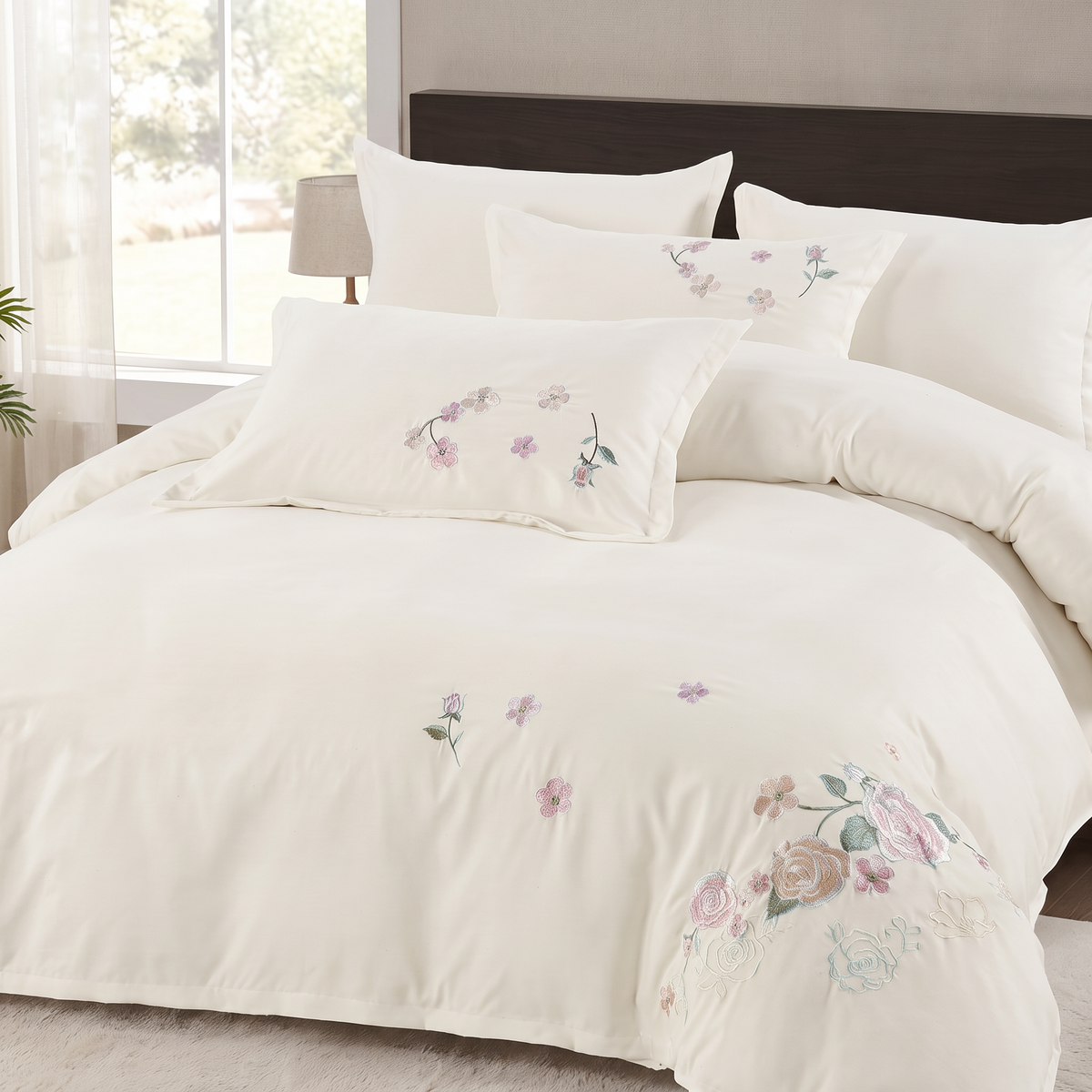 Premium Embroidered Quilt Duvet Set 6 Pcs, Super king size