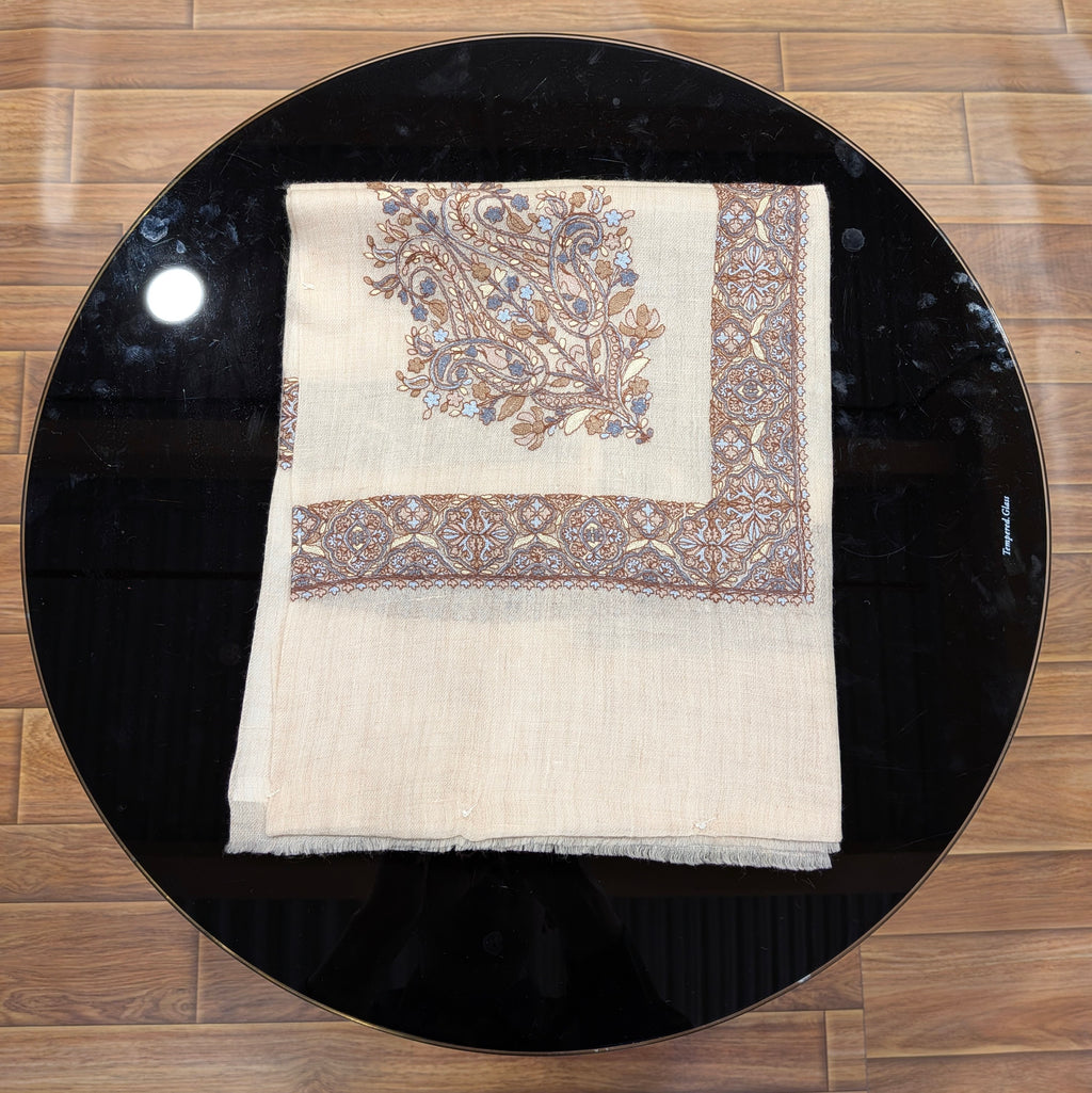 Premium Kashmir Ghutra Shawl – Fine Embroidered Men’s Traditional Headwear