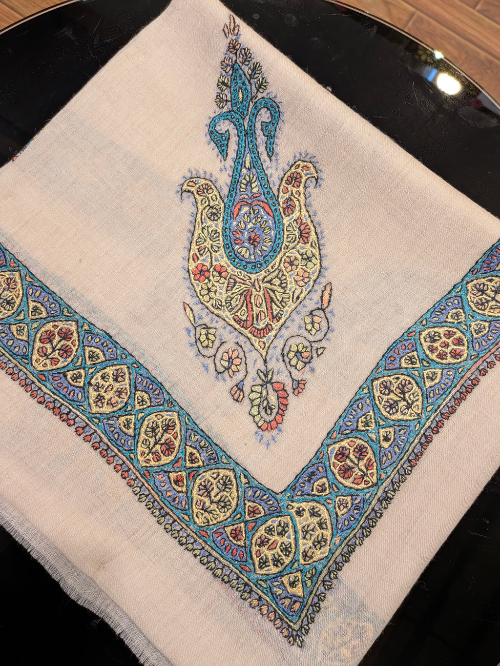 Luxury Kashmir Ghutra shawl-Hand Embroidered Men’s Headwear