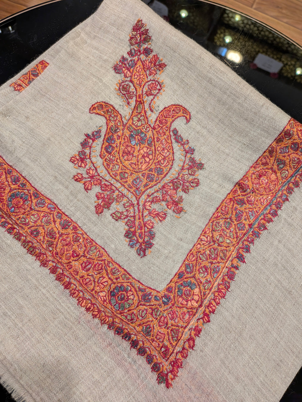 Luxury Kashmir Ghutra shawl-Hand Embroidered Men’s Headwear