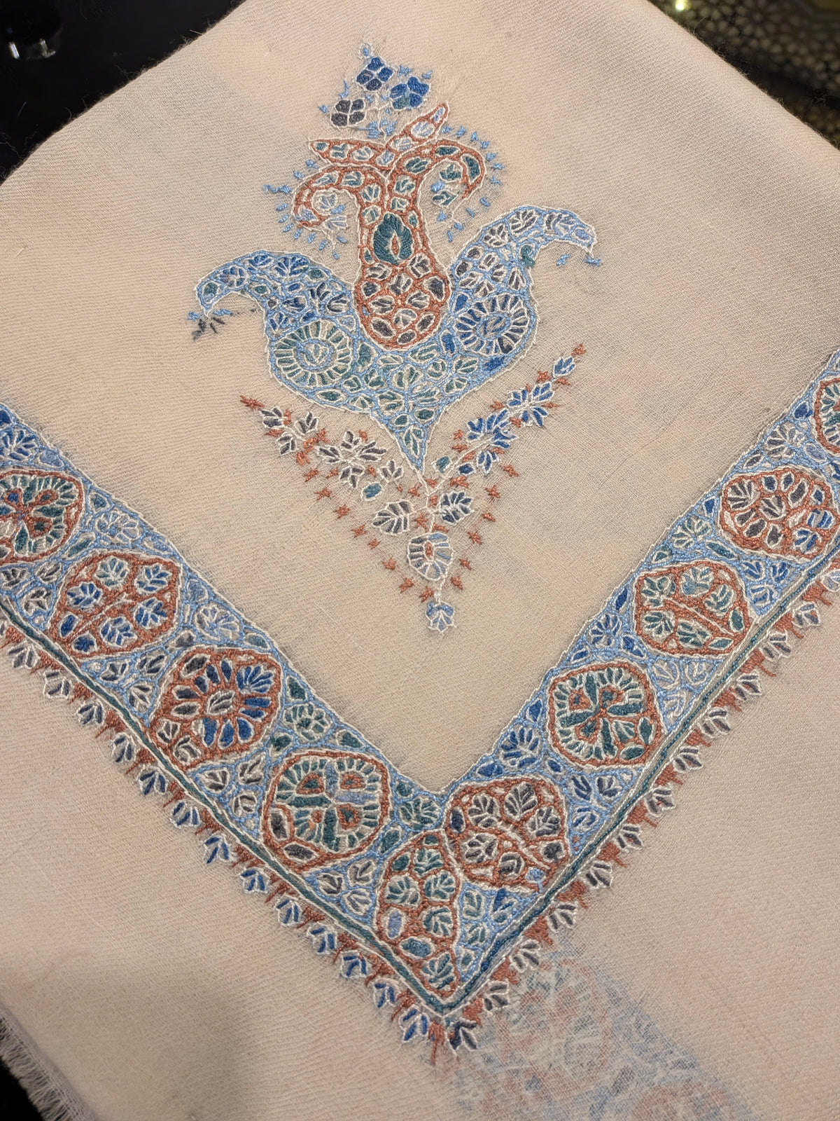 Luxury Kashmir Ghutra shawl-Hand Embroidered Men’s Headwear