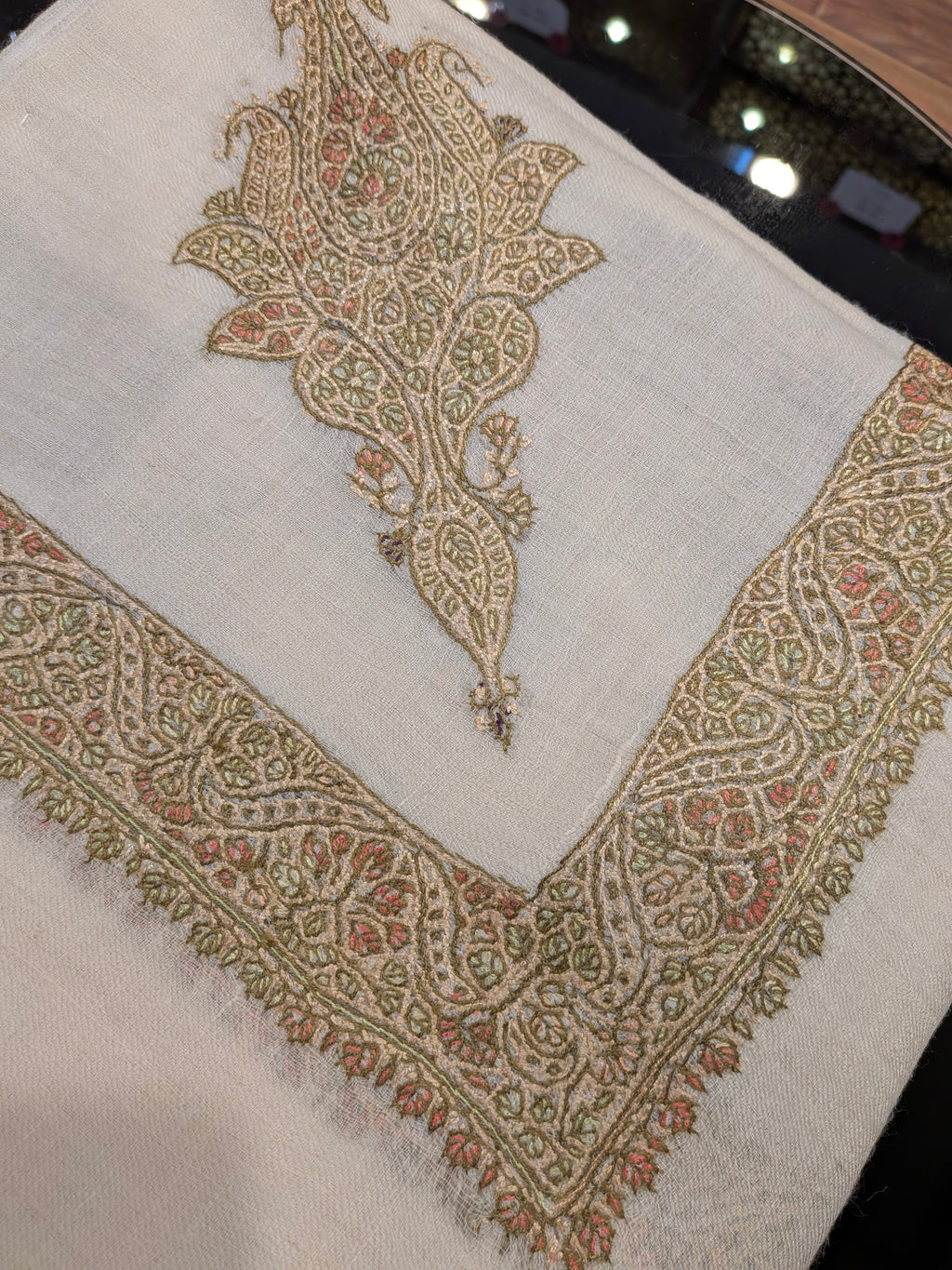 Luxury Kashmir Ghutra shawl-Hand Embroidered Men’s Headwear