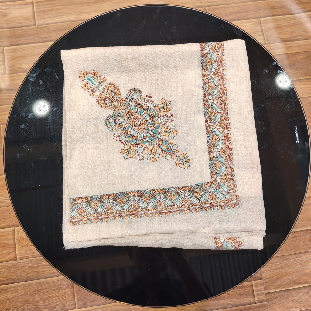 Premium Kashmir Ghutra Shawl – Fine Embroidered Men’s Traditional Headwear