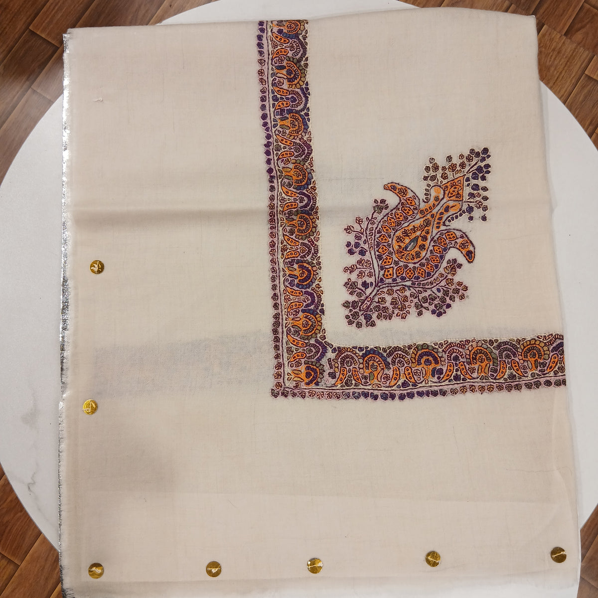 Premium Kashmir Ghutra Shawl –Fine Embroidered Men’s Traditional Headwear