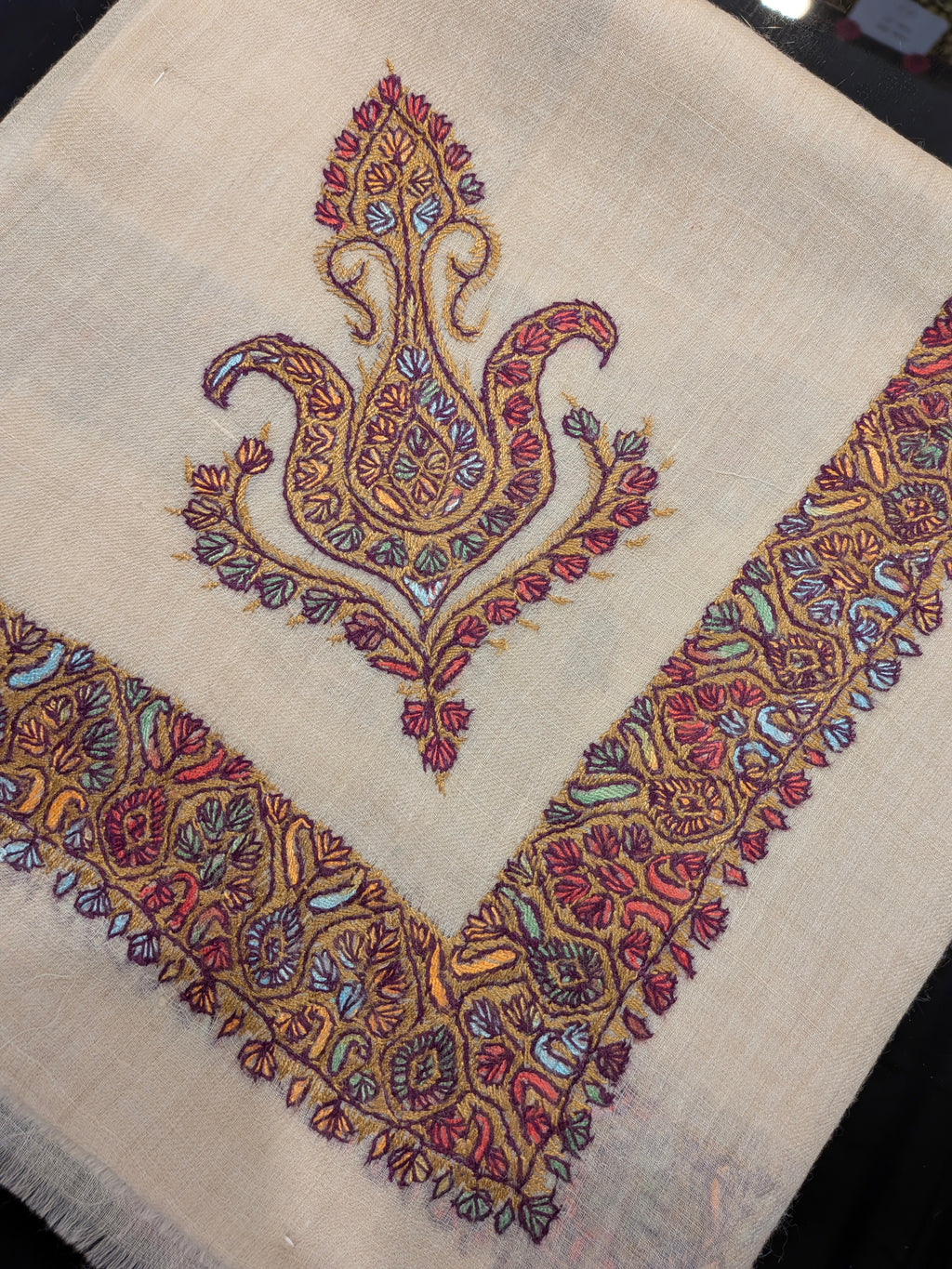 Luxury Kashmir Ghutra shawl-Hand Embroidered Men’s Headwear