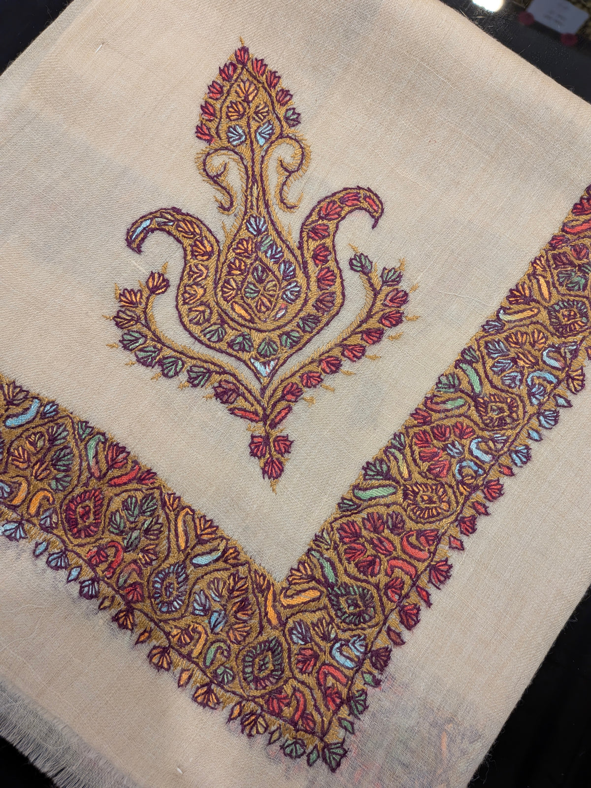 Luxury Kashmir Ghutra shawl-Hand Embroidered Men’s Headwear