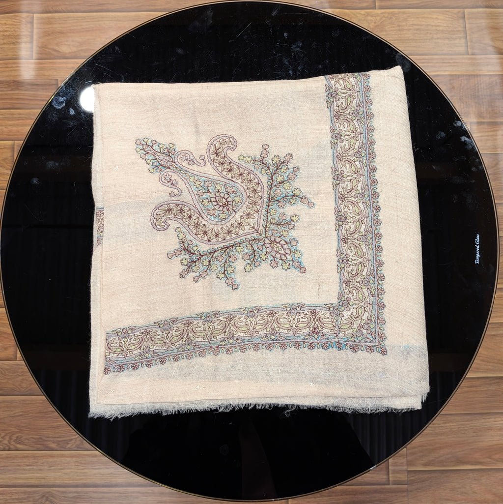Premium Kashmir Ghutra Shawl – Fine Embroidered Men’s Traditional Headwear