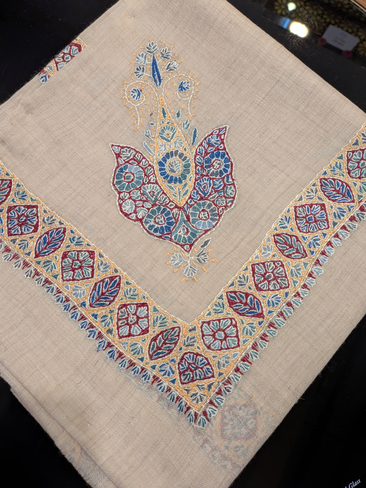 Luxury Kashmir Ghutra shawl-Hand Embroidered Men’s Headwear
