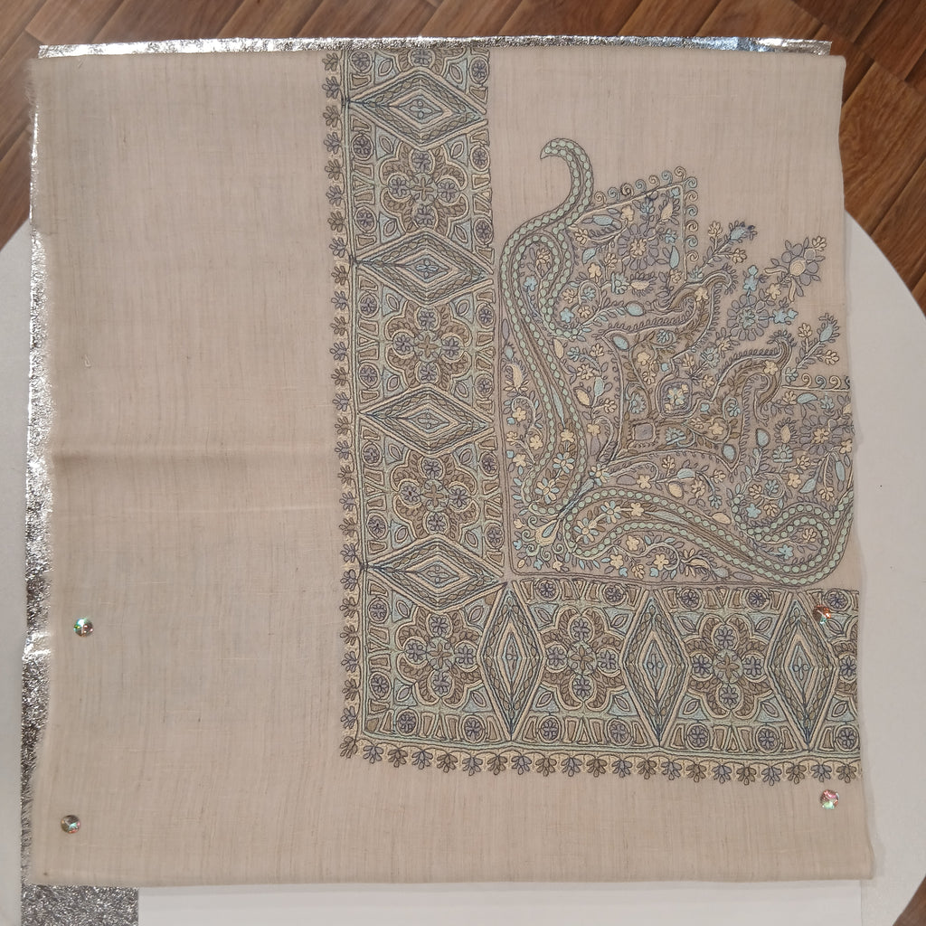 Premium Kashmir Ghutra Shawl –Fine Embroidered Men’s Traditional Headwear