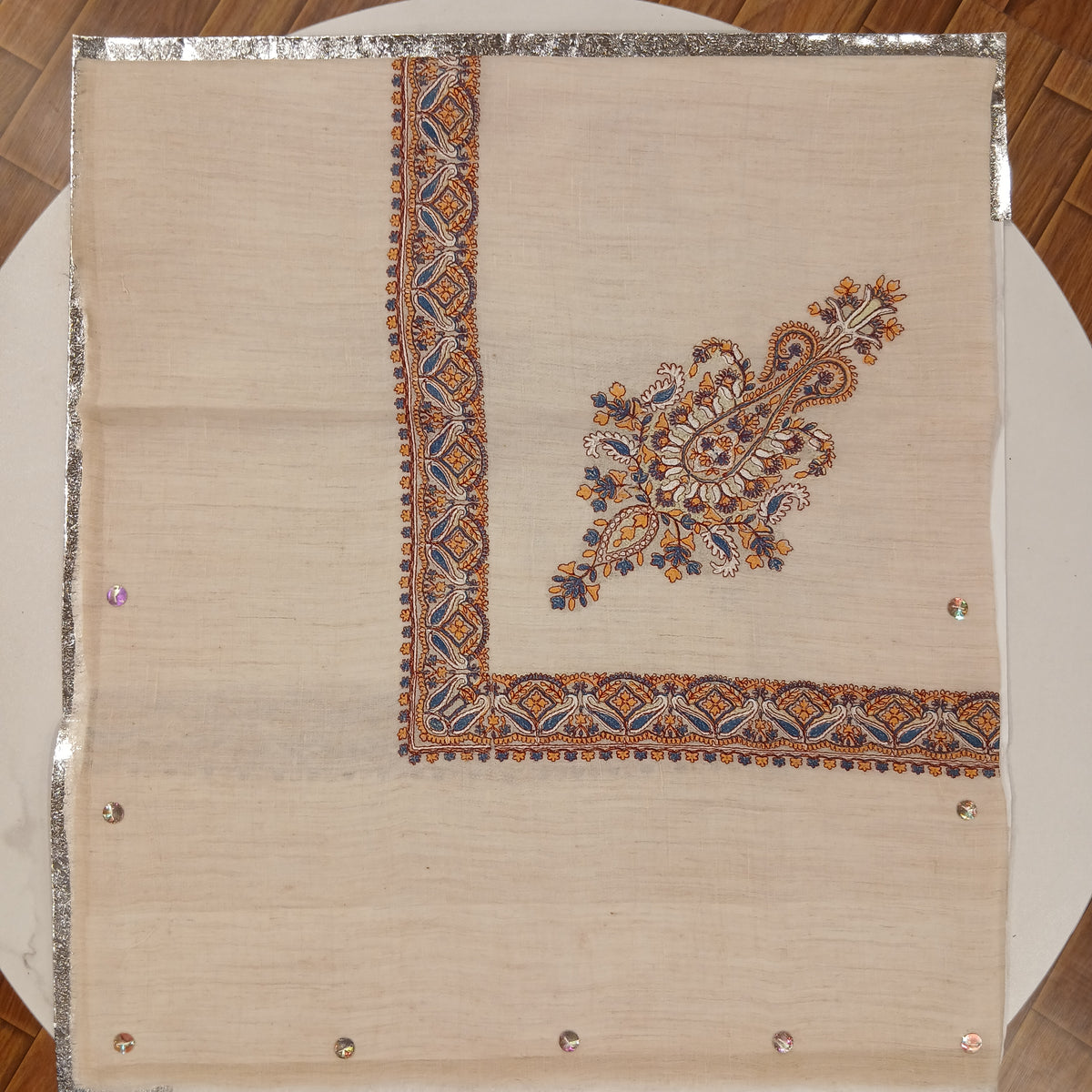 Premium Kashmir Ghutra Shawl –Fine Embroidered Men’s Traditional Headwear